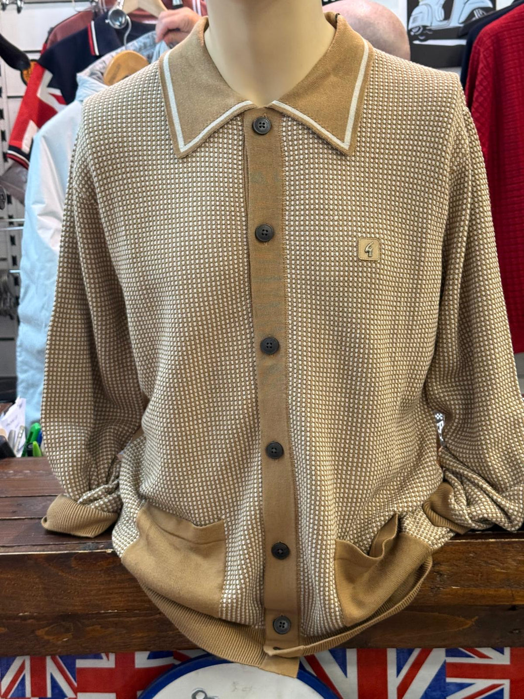 Gabicci Noel Button Through Knit